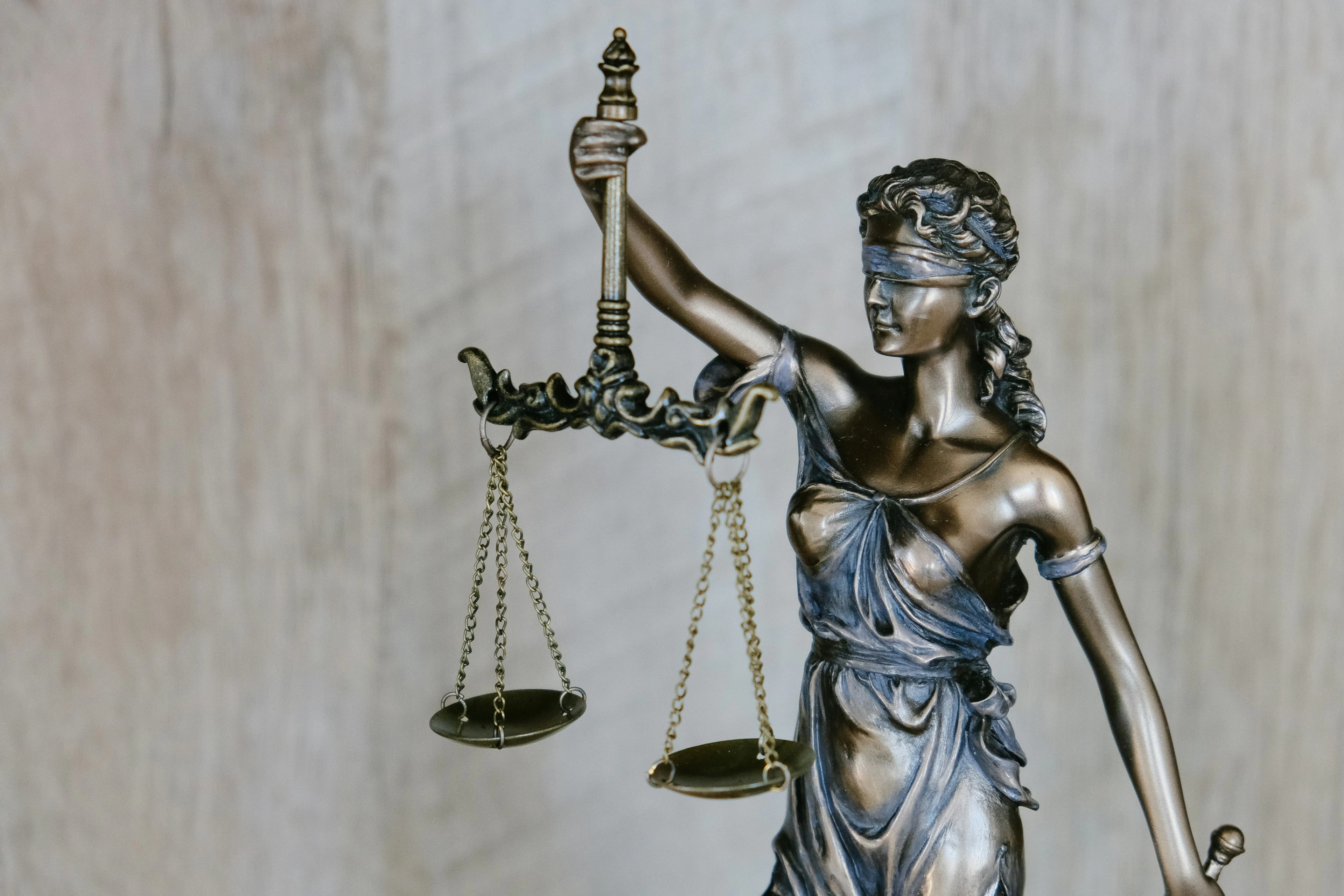 O Que Fazer Quando Você É Citado em um Processo Judicial